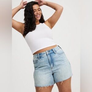 NWT 5'' High-Rise Lightwash Denim Rhinestone Shorts, Size 20